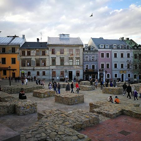 Hostel Dom Tu I Teraz Lublin Exteriér fotografie