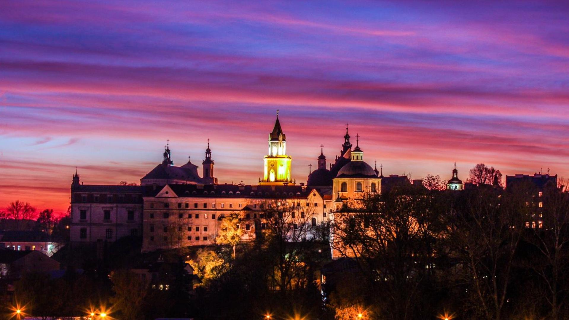 Hostel Dom Tu I Teraz Lublin Exteriér fotografie