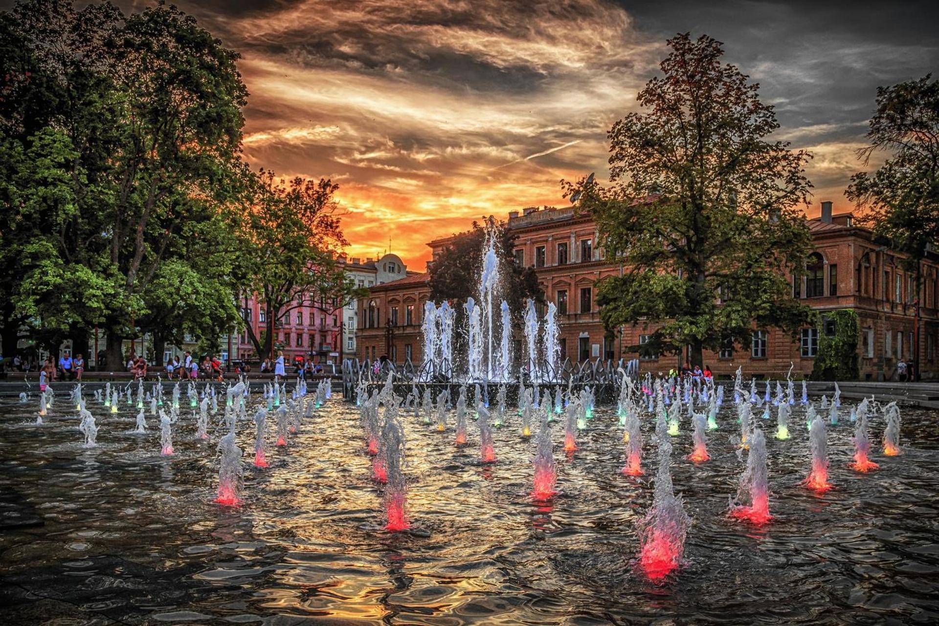 Hostel Dom Tu I Teraz Lublin Exteriér fotografie