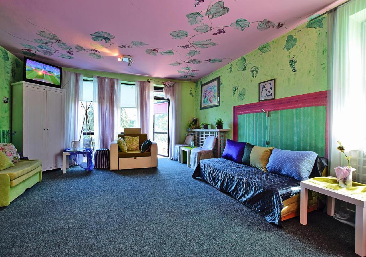 Hostel Dom Tu I Teraz Lublin Exteriér fotografie