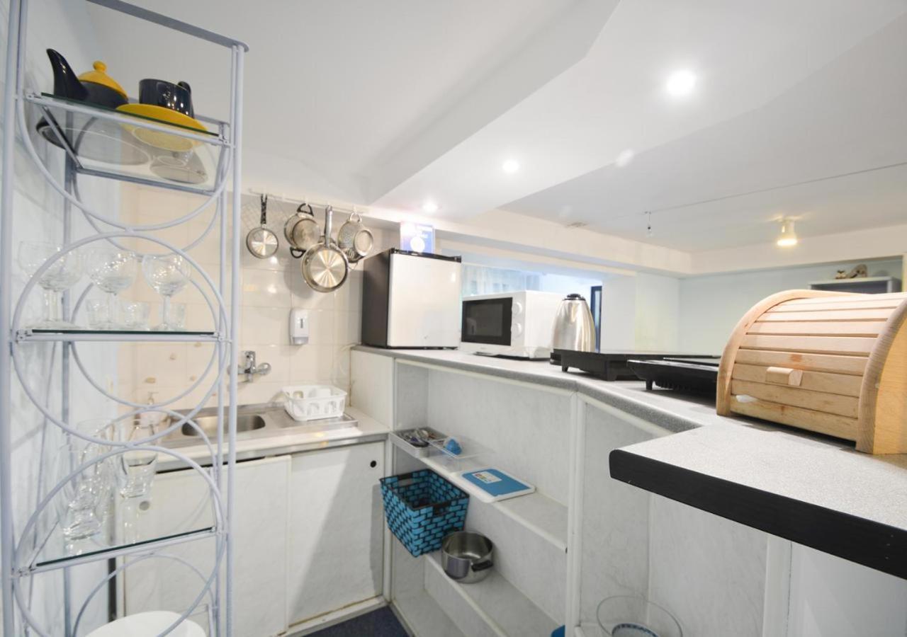 Hostel Dom Tu I Teraz Lublin Exteriér fotografie