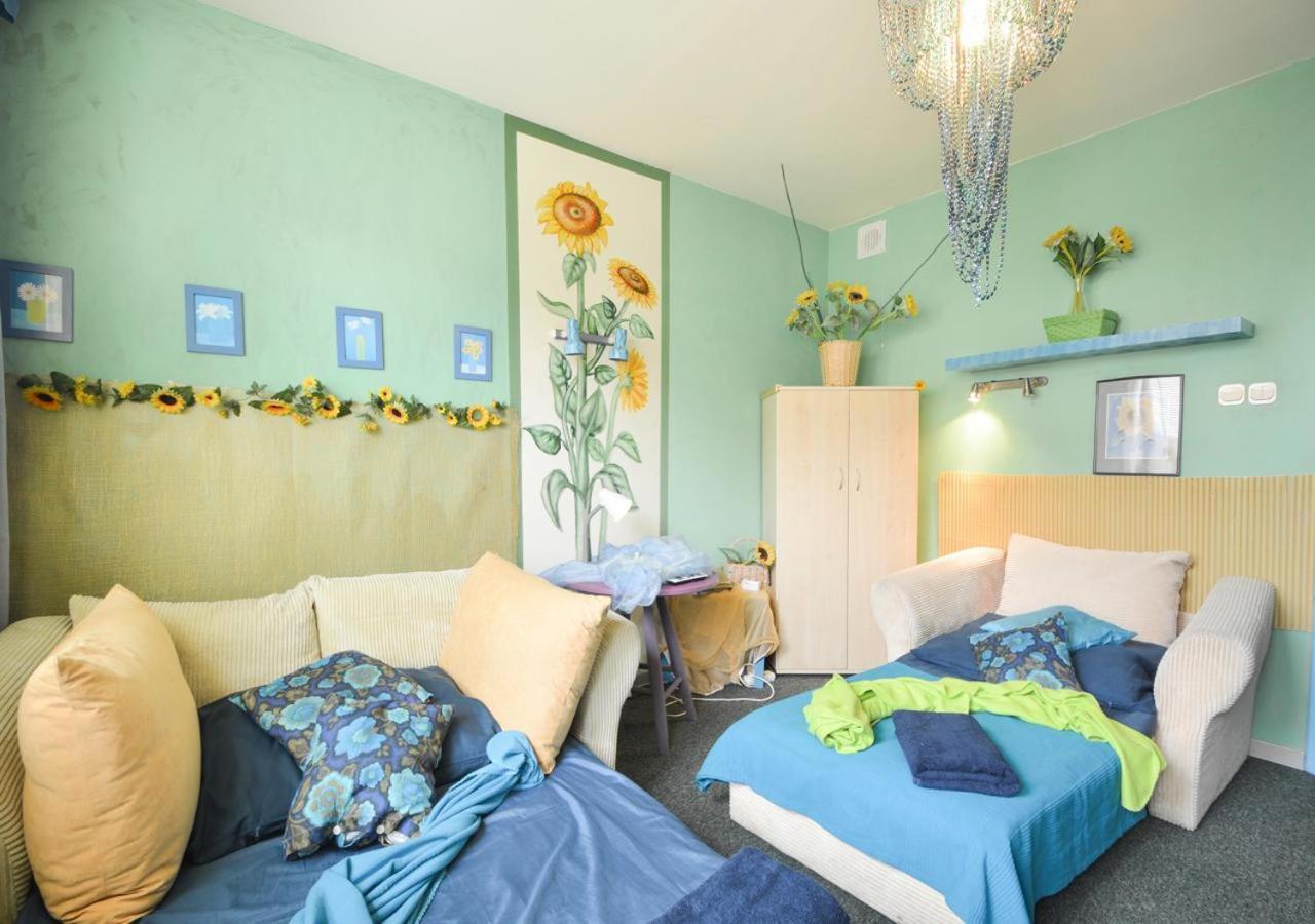 Hostel Dom Tu I Teraz Lublin Exteriér fotografie