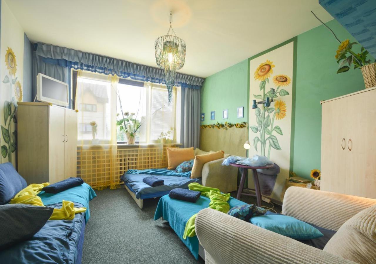 Hostel Dom Tu I Teraz Lublin Exteriér fotografie